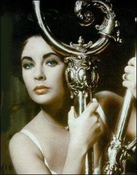 Elle jouera dans  la chatte au toit brlant ,  soudain l't dernier , et  la mgre apprivoise  :