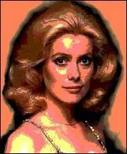 Un de ses plus grands rles aux cts de Grard Depardieu : Le dernier mtro ... .