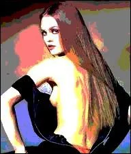 Chanteuse et actrice devenue clbre ds l'ge de 14 ans ... .