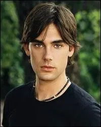 Dans quelle saison Chris arrive du futur ?