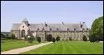 Au coeur de la fort de Brocliande, au bord d'un tang qui lui sert d'crin, cette abbaye appelle au calme et  la spiritualit. Quelle est-elle ?