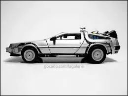 Quelle voiture a t modifie par Doc (Emmett Brown) pour retourner dans le futur ?