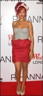 Quel album sort le 15 novembre 2010 ?