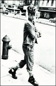 L'album 'Talk That Talk' est ... album de Rihanna.