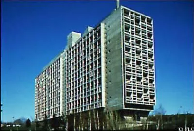 Dans quelle ville se trouve la cit radieuse de Le Corbusier ?