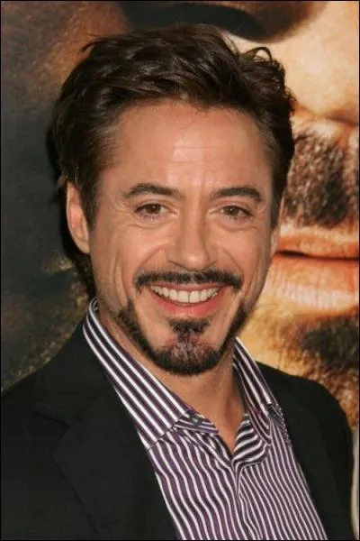 Quel est l'ge de Robert Downey jr alias Sherlock Holmes ?