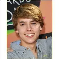 Non ! Dylan, c'est son frre ! Lui, c'est :