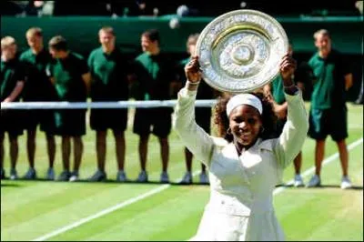 Dernire question : combien de tournois de Wimbledon, totalise-t-elle en simple, cumuls avec ceux de Venus ?