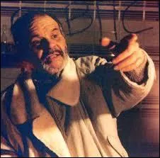 Aprs des tudes de mdecine, ce ralisateur italien tourna quelques gialli, avant de raliser  L'Enfer des zombies  en 1979. Surnomm  le pote du macabre , il mourut en 1996.