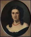 Portrait de femme au collier de corail