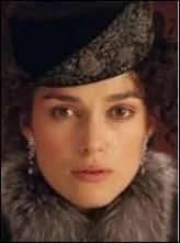 L'histoire se droule en Russie. Elle est marie  un homme bien plus g qu'elle. Elle s'ennuie et tombe amoureuse d'un beau et fringant comte. Elle sacrifiera tout et sera condamne par la socit :