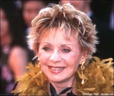 De qui parlait Annie Cordy dans une ballade qui racontait l'histoire d'un homme du Tennessee, si courageux que quand il tait p'tit, il tua un ours du premier coup de fusil ?