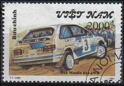 Quelle est cette voiture Japonaise de rallyes, sur ce timbre du Viet-Nam ?