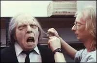 Quel gnie du maquillage a ralis les effets sur  Phantasm 2 ,  Les griffes de la nuit ,  Evil dead 2  et  Aux portes de l'au-del  (From beyond) ?