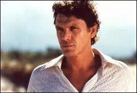 ''Je donne mon paquet de cigarettes 
Mes plans secrets et mes plantes vertes 
Je donne mon lit, ma brosse à dents 
Mon esprit tordu mais sincère 
Je donne tout devant moi derrière pour... ''