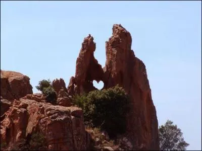 Dame Nature nous gte par ses sculptures. Celle-ci se trouve :