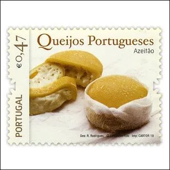 Quel est ce fromage de brebis portugais (visible sur ce timbre du Portugal) ?