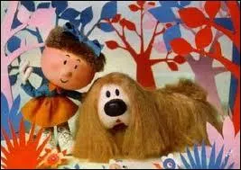 Dans ''Le Manège enchanté'' , Pollux adorait par-dessus tout que son amie Margotte lui donne...