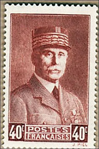 Quel tait le prnom de Ptain (visible sur ce timbre de France), considr comme un tratre au moment de son arrestation en 1945 ?