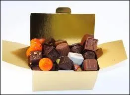 C'est l'pouse d'un clbre chocolatier belge qui a contribu  l'invention du 'ballotin' pour emballer lgamment les pralines (bouches au chocolat) en les protgeant. Qui est ce chocolatier
