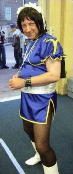 Encore pour Street Fighter. En qui suis-je dguis ?