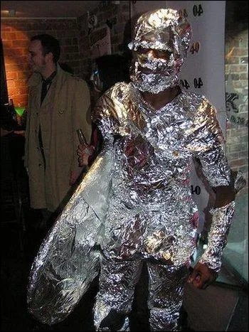 En qui suis-je dguis ?