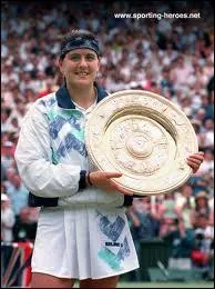 Grande spcialiste de la terre battue, c'est pourtant sur le gazon de Wimbledon qu'elle dcroche en 1994 son seul tournoi du Grand Chelem. 'J'ai t n 1 ! '