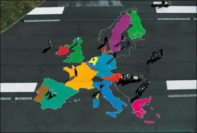 Cette carte se trouve dans le Lyce Andr Malraux de la ville de ...