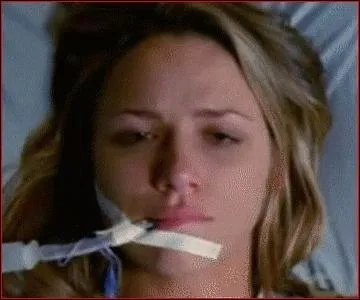 Qui retrouve Clay et Quinn aprs qu'ils se soient faits tirer dessus ?