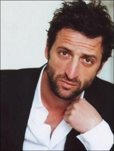 Comment s'appelle-t-il ?