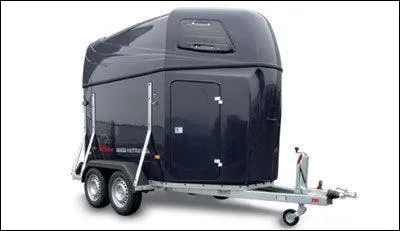 Comment s'appelle le vhicule dans lequel les chevaux voyagent ?