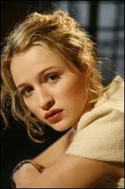 Qui joue le r�le de Lola ?