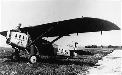 Ce Latcore 25 de l'Aropostale, moteur Renault, permet en 1928  un clbre pilote de franchir les Andes pour la premire fois. Il s'agit de...