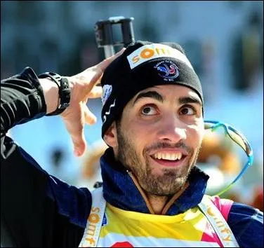 Dans quel sport Martin Fourcade est-il devenu double champion du monde dbut mars 2012 ?