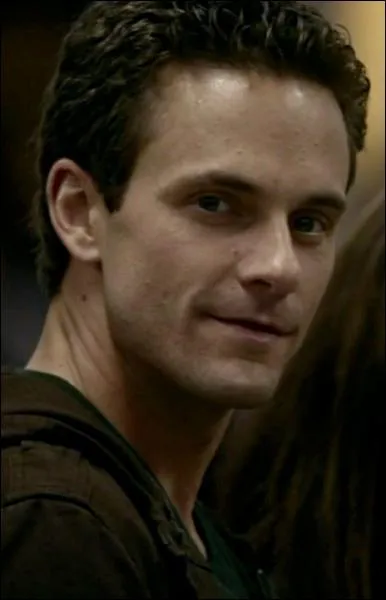 Qui tue Logan Fell ?