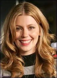 Quel est le nom de ce mannequin ?