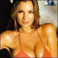 Quel est le nom de ce mannequin ?