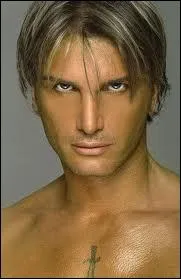 Quel est le nom de ce mannequin ?