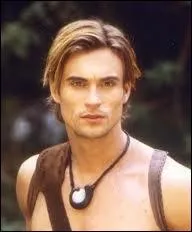 Quel est le nom de ce mannequin ?