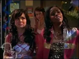 Comment s'appellent les ennemies de Lilly et Miley ?