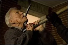 Dans quel film Tom Atkins se fait-il empaler ?