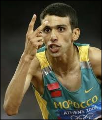 Cet athlète marocain a remporté quatre championnats du monde sur 1500 m de 1999 à 2003 et deux médailles d'or aux J. O. sur 1500 m et 5000 m en 2004.