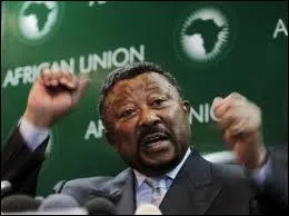 Il est le prsident de la Commission de l'Union africaine...