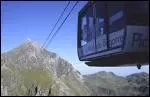 Depuis le Pic du Midi et son observatoire astronomique, on d�couvre un panorama qui porte sur 300km. Un t�l�ph�rique y m�ne � pr�s de 2900m d'altitude. D'o� part-il ?