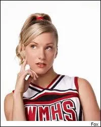 Quel est le nom de cette pom-pom girl ?