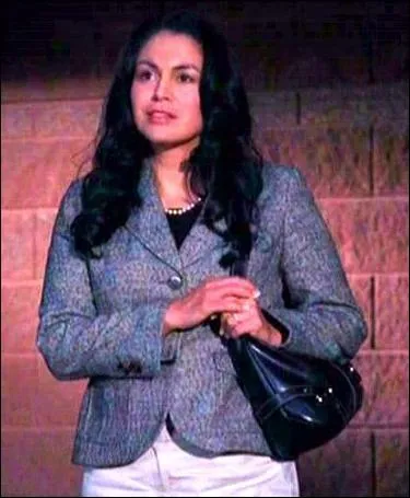 Qui joue le role de Mme Montez ?