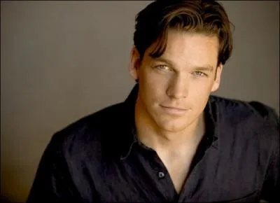 Qui joue le rle du coach Jack Bolton ?