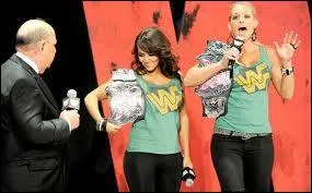 Quel est le vrai nom de Laycool ?