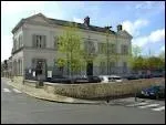 Je commence avec la commune de La Ferté-Alais ( 91 ) et ses habitants répondant au nom de Ferois et Fertoises.