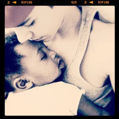 Pour quelle organisation canadienne Justin a-t-il chant ?